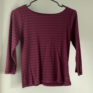 Soft & Sexy American Eagle Quarter Sleeve Crop Top